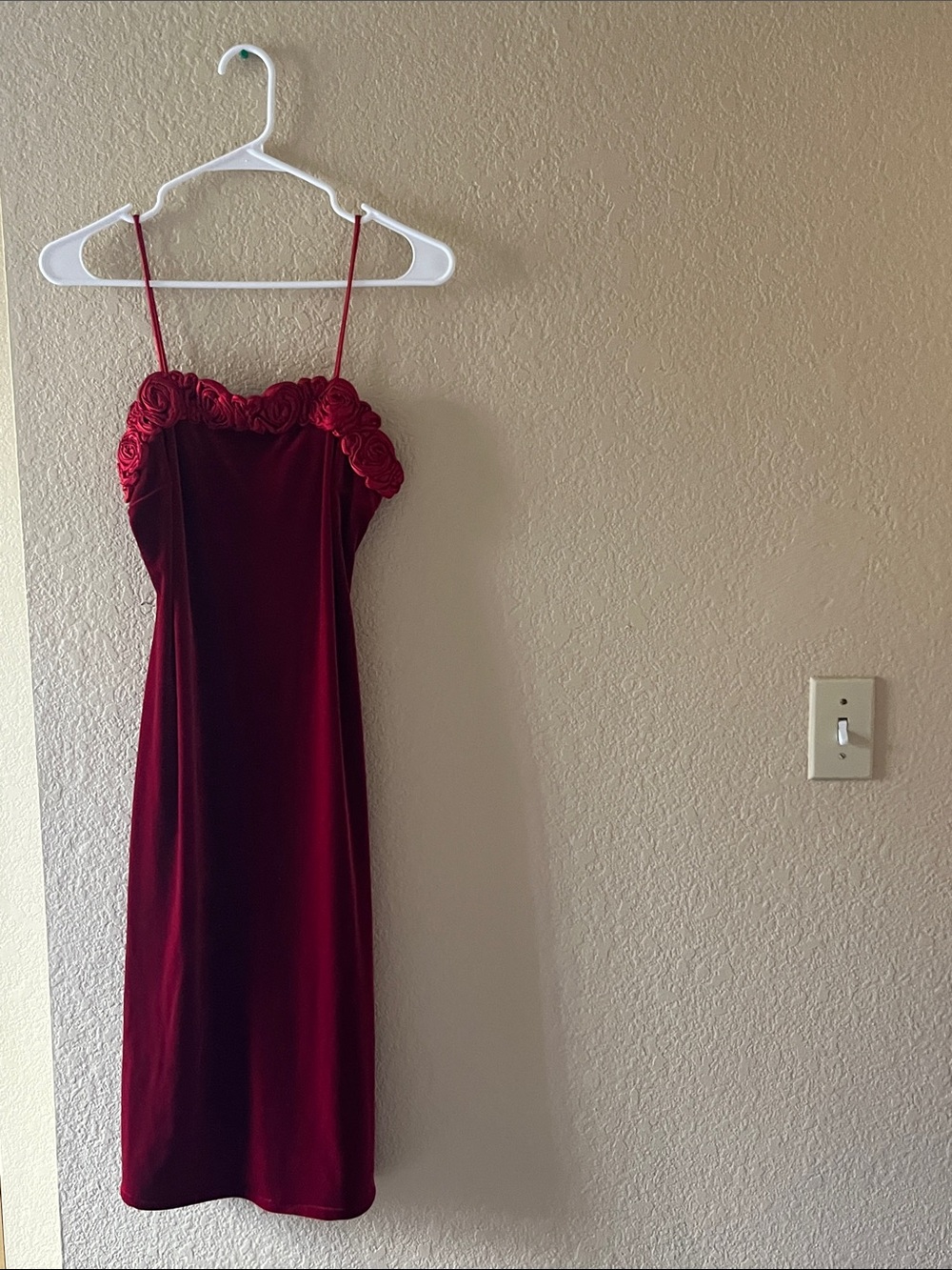Stretch Velvet Rose-Trim Slip Dress - Burgundy